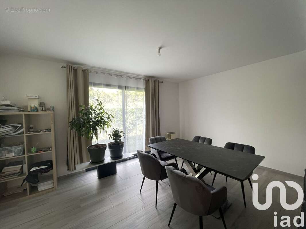 Photo 2 - Maison à LE VAUDREUIL