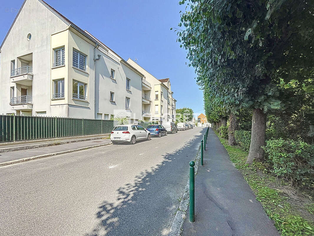 Appartement à LUZARCHES