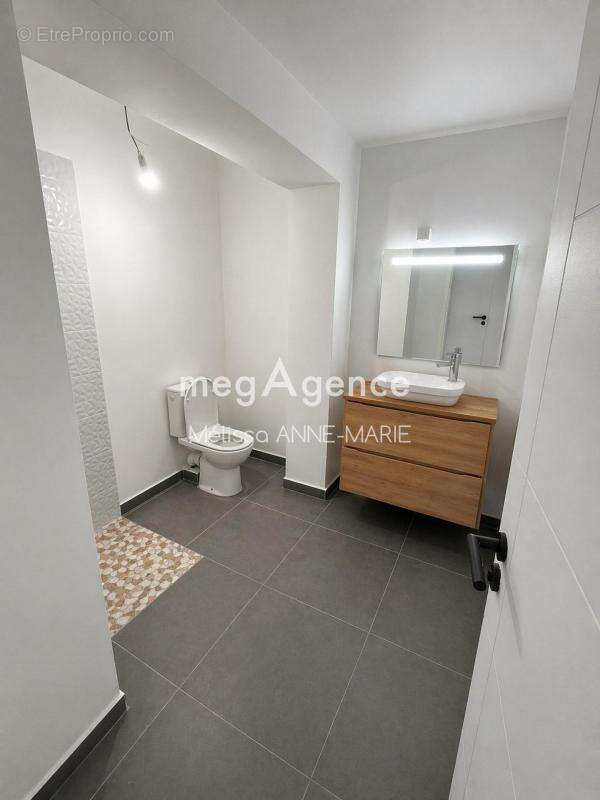 Maison à LES ABYMES