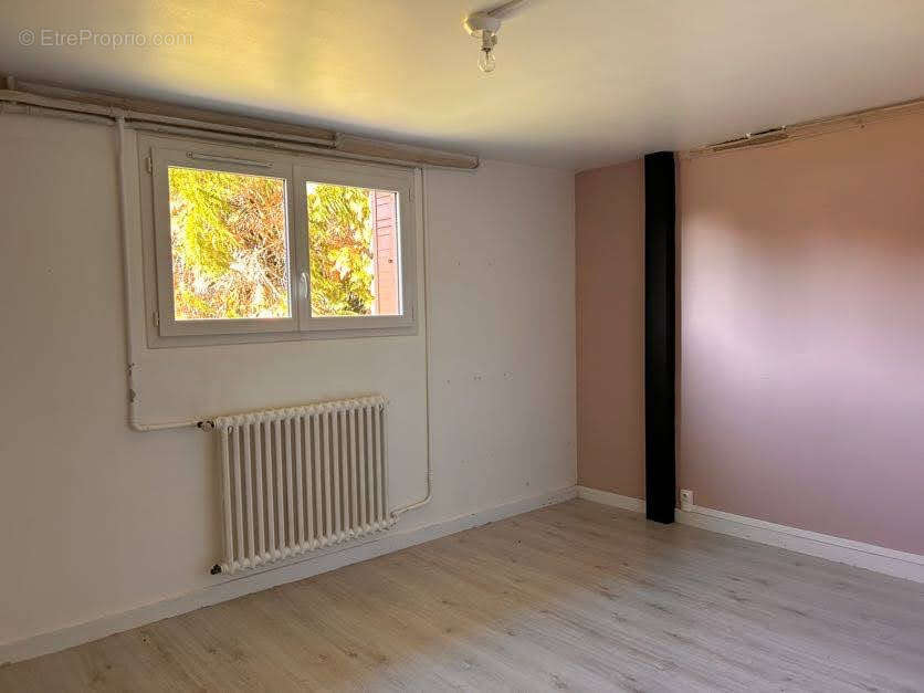 Maison à SAINT-MARCEL