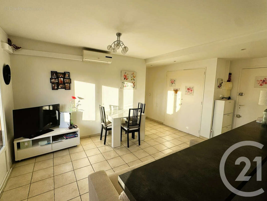 Appartement à LE CANNET