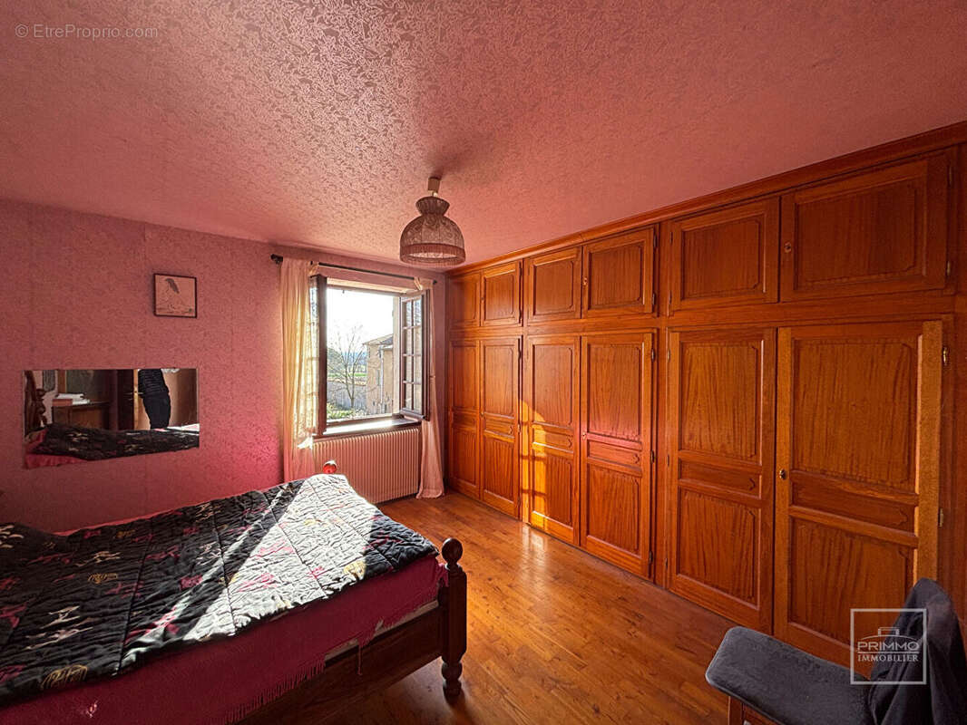 Maison à CORCELLES-EN-BEAUJOLAIS