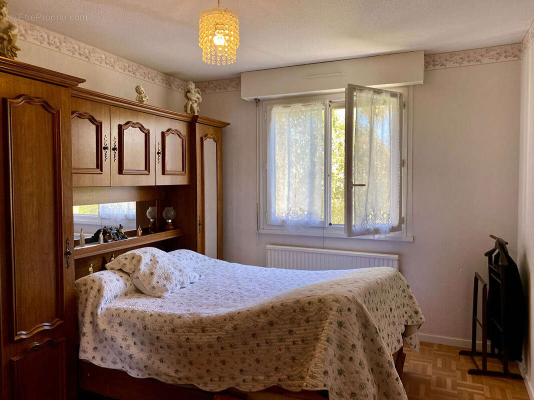 Appartement à MONTCEAU-LES-MINES