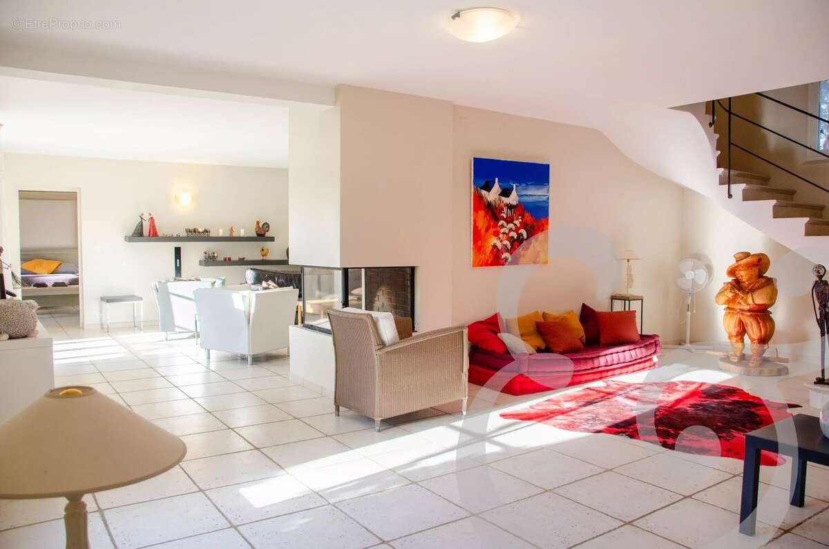 Maison à EYGALIERES