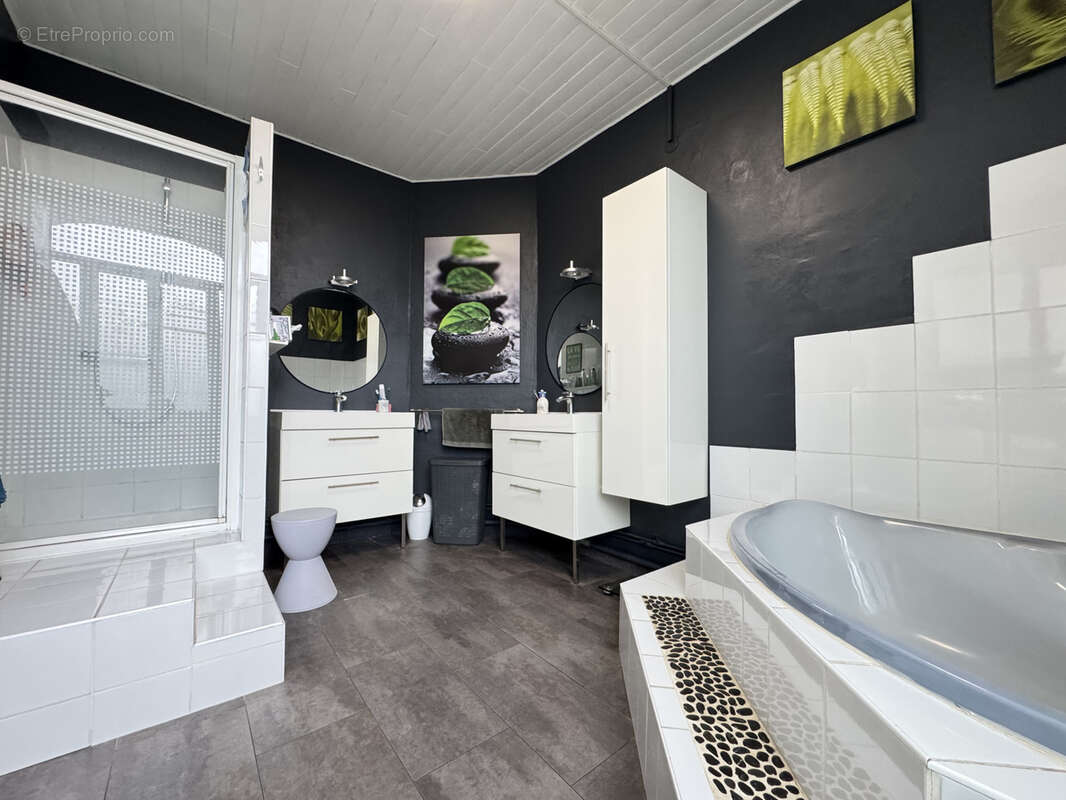 Maison à ALLONVILLE