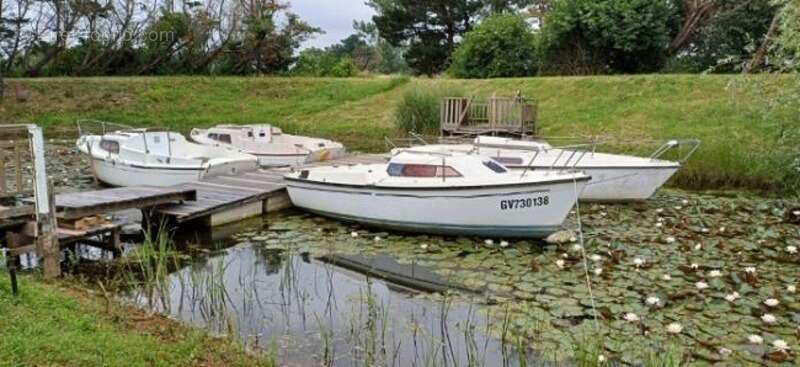 Terrain à TALMONT-SAINT-HILAIRE