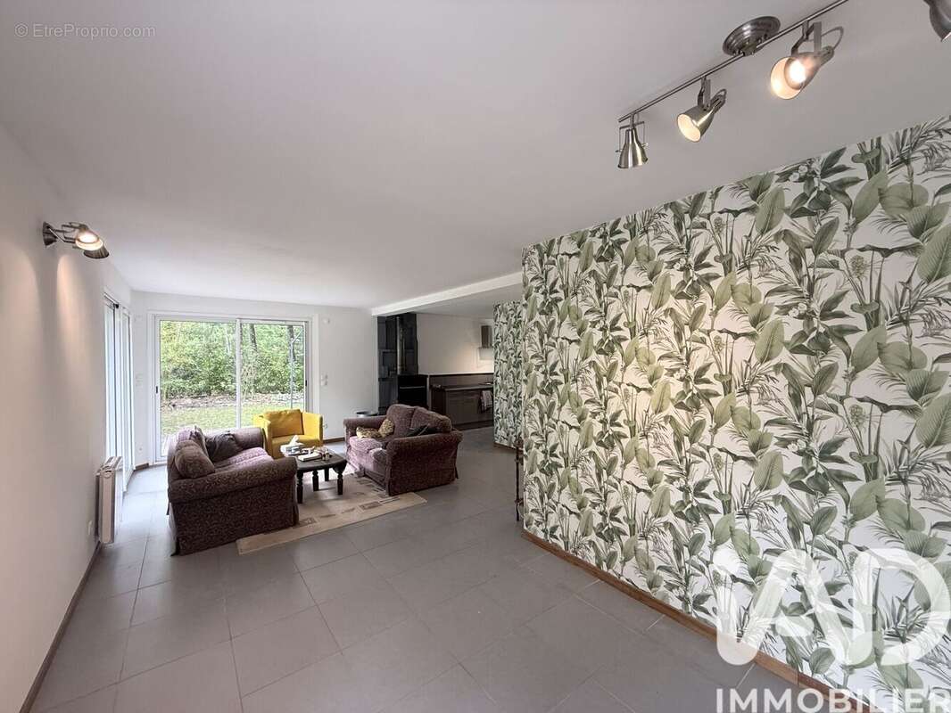 Maison 133 m² à Sommecaise  - photo 4