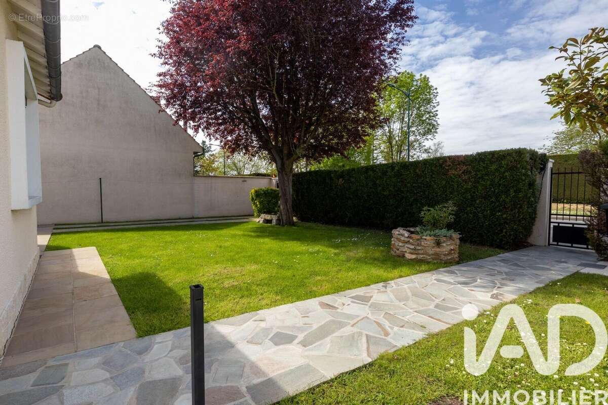 Photo 4 - Maison à OZOIR-LA-FERRIERE
