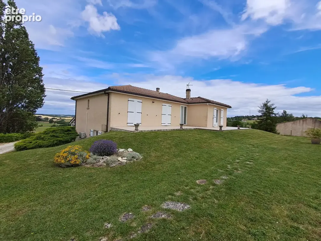 TRES BELLE VILLA proche tous commerces - photo 16