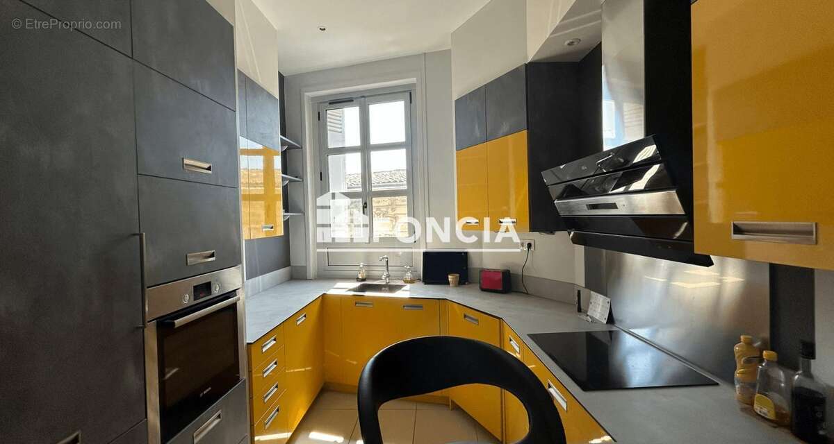 Appartement à BORDEAUX