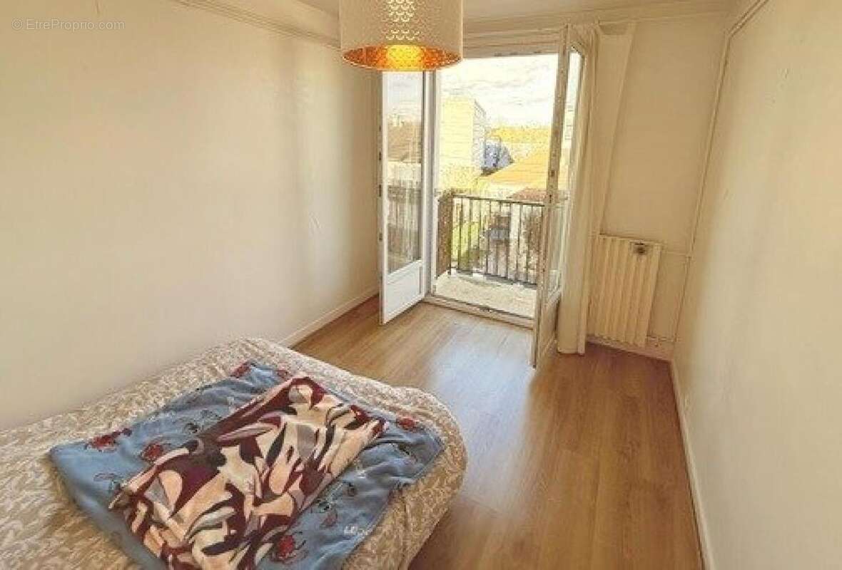 Photo 4 - Appartement à BALLANCOURT-SUR-ESSONNE