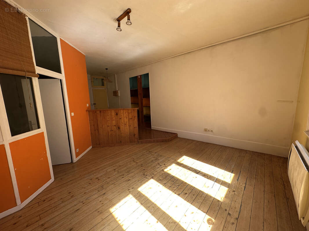 Appartement à rénover   Centre-ville de Besançon - photo 3