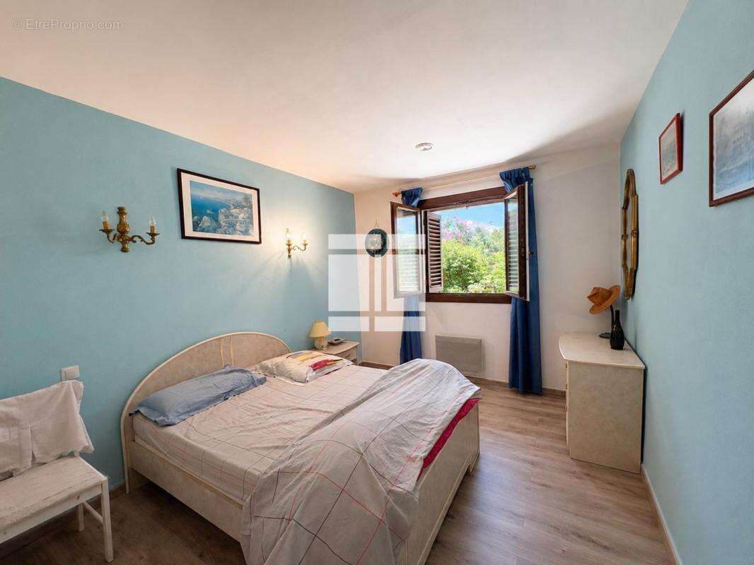 Maison de 152m2 avec un terrain de 2905m2 - photo 12