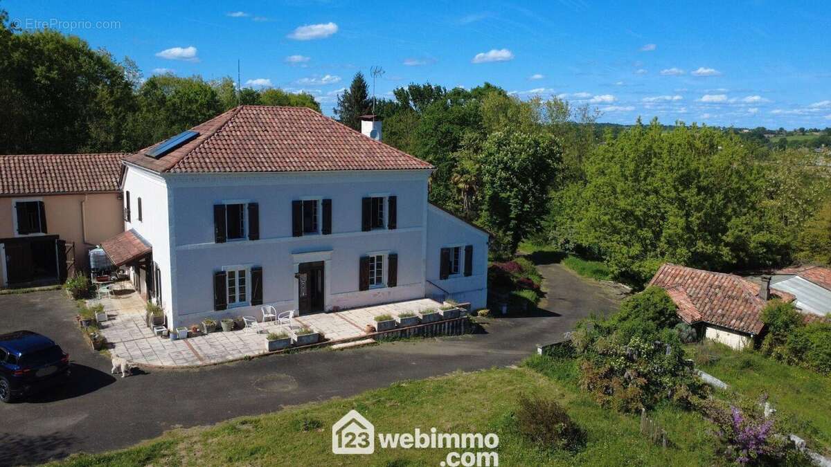Maison à EYRES-MONCUBE