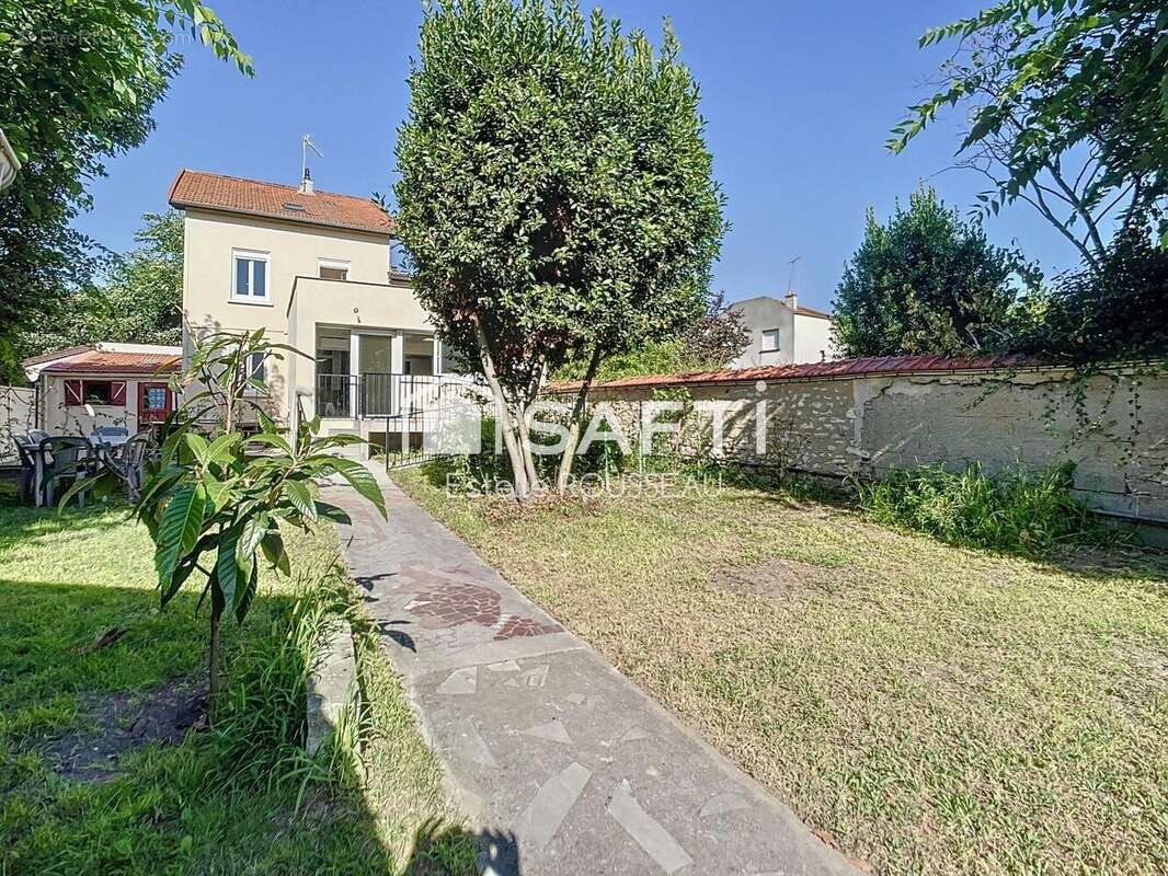 Photo 3 - Maison à SAINT-MAUR-DES-FOSSES