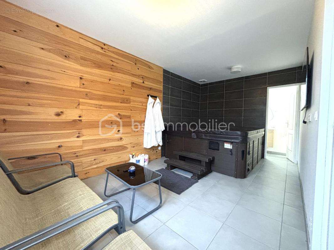 Maison à SAINT-FARGEAU-PONTHIERRY