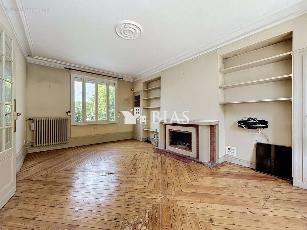 Maison 180 m² à Barentin  - photo 4