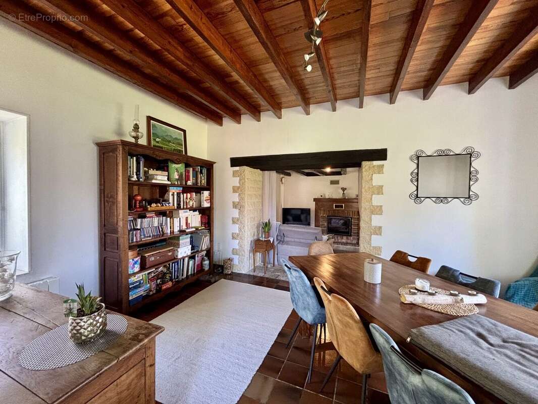 Maison à SAINT-BENIN-D&#039;AZY