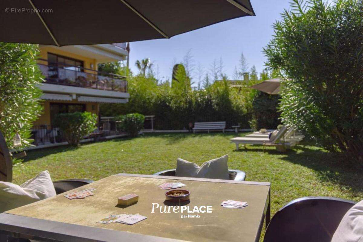 Appartement à CANNES