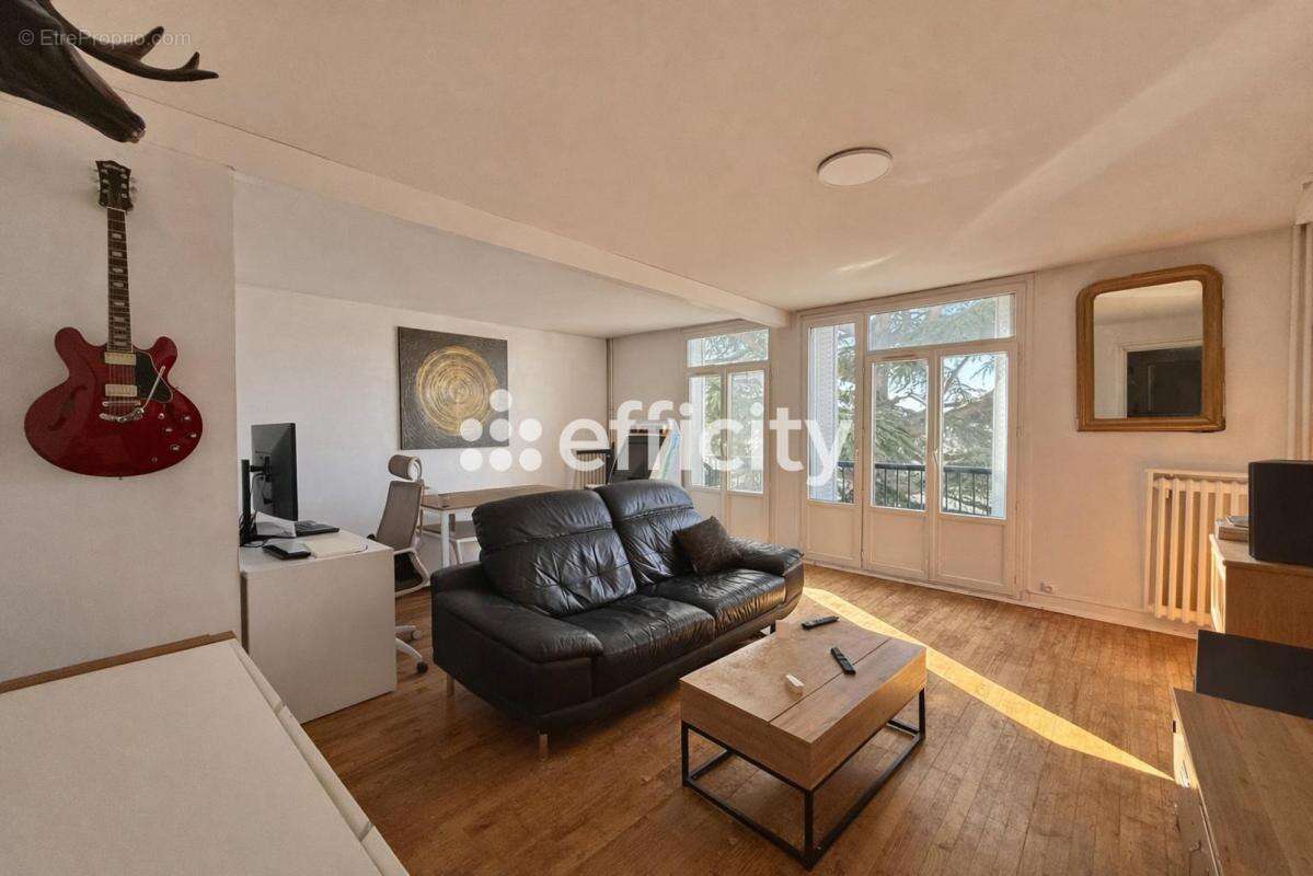 Appartement à CACHAN