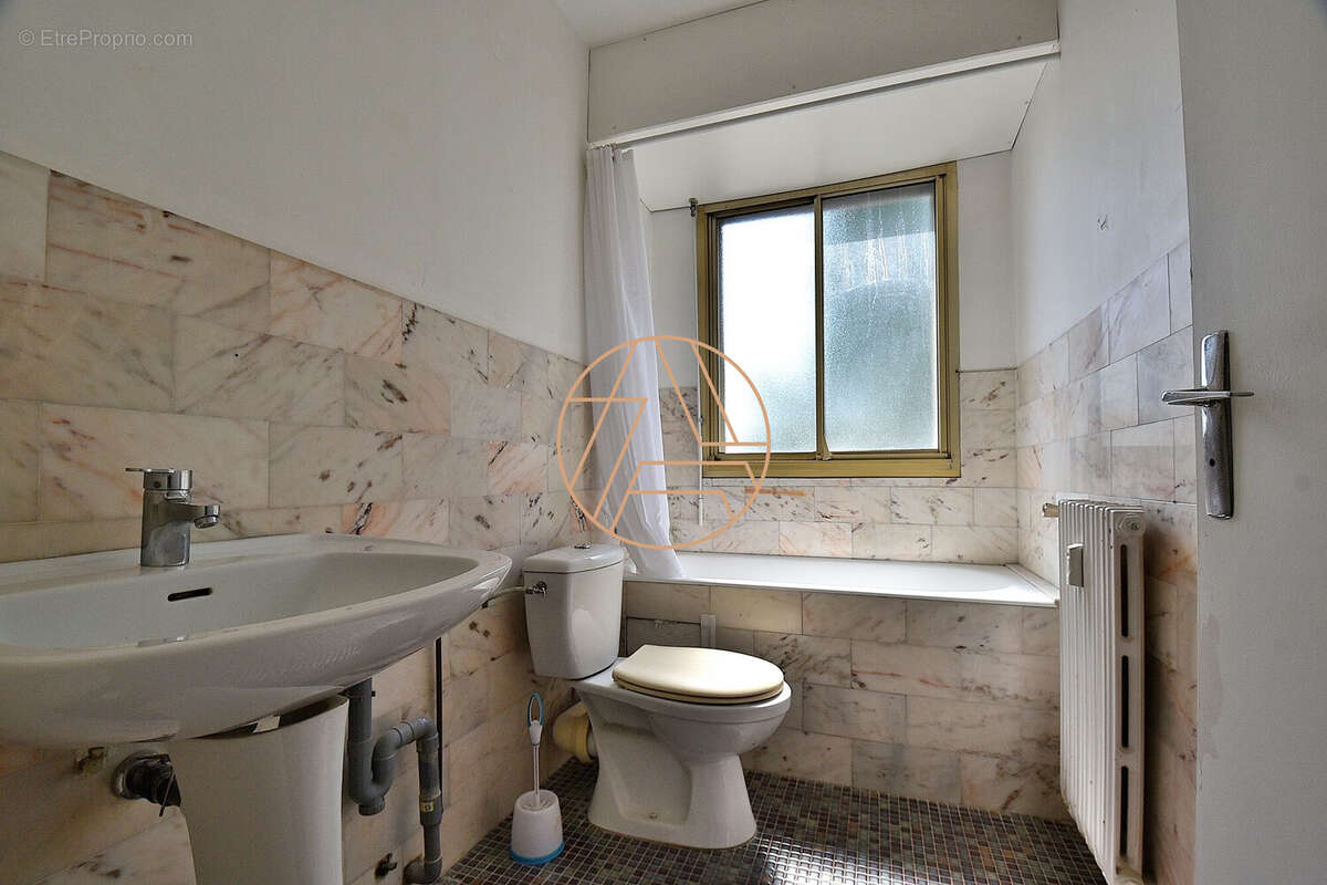 Appartement à SAINT-MAUR-DES-FOSSES
