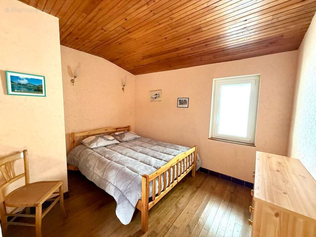Maison 86 m² à Luzenac  - photo 17