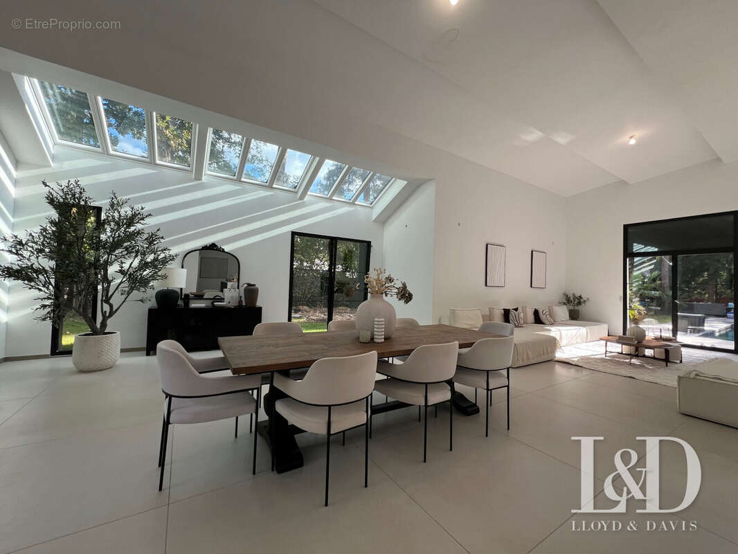 Maison à ROISSY-EN-FRANCE