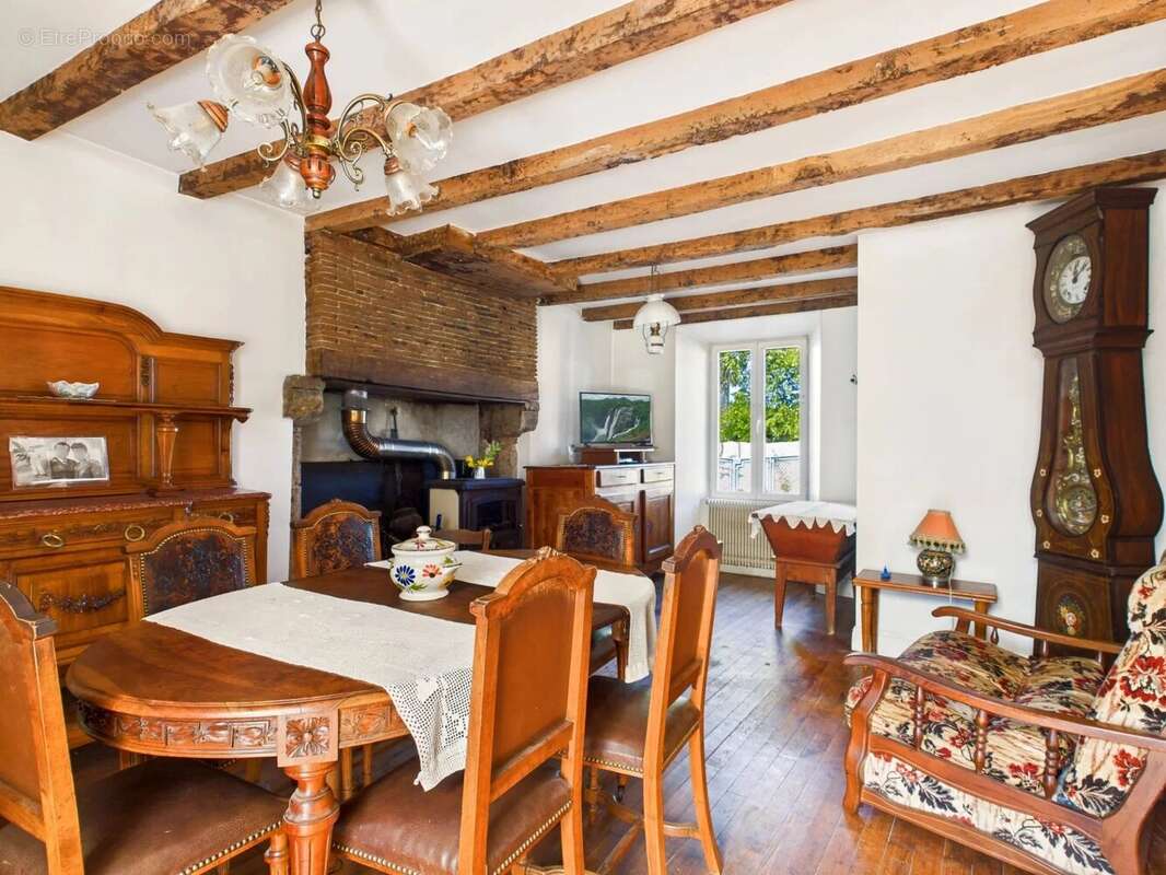 Maison à ROCHECHOUART