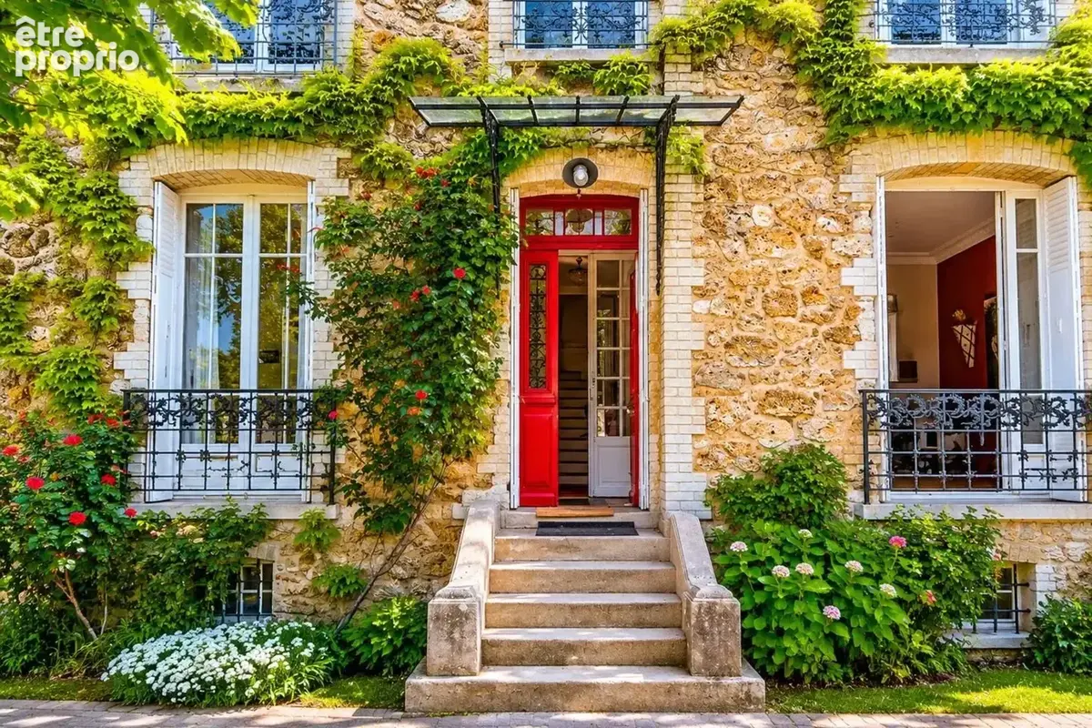 Maison à CHENNEVIERES-SUR-MARNE