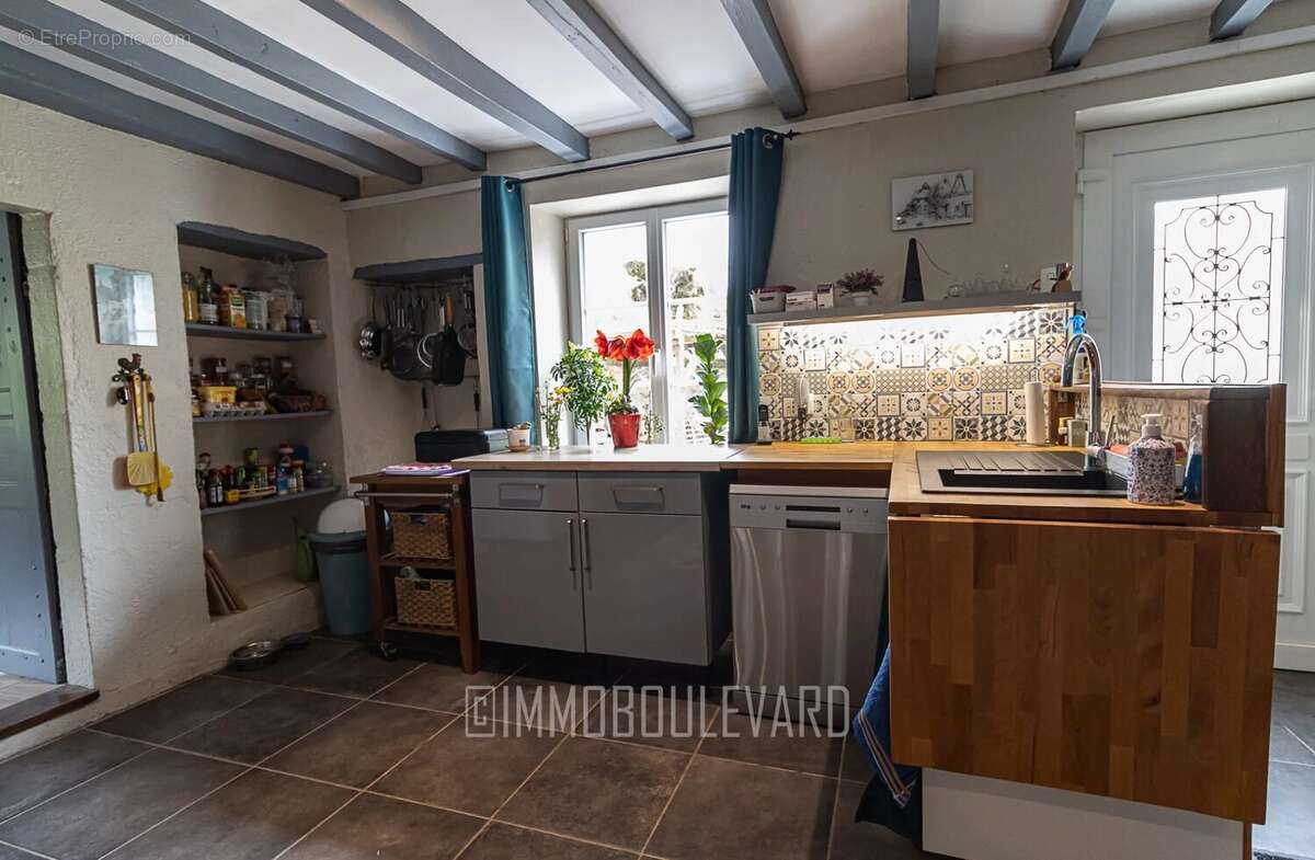 Maison à SAINT-GERVAIS-D&#039;AUVERGNE