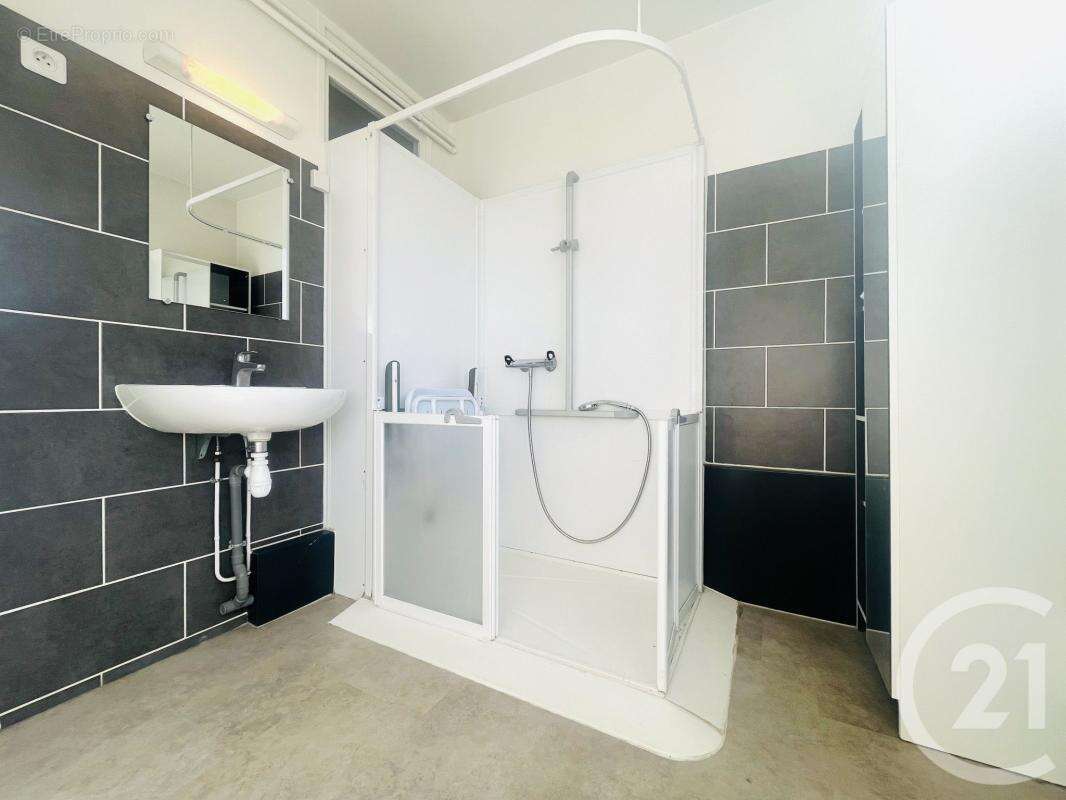 Appartement 107 m² à Limoges  - photo 15