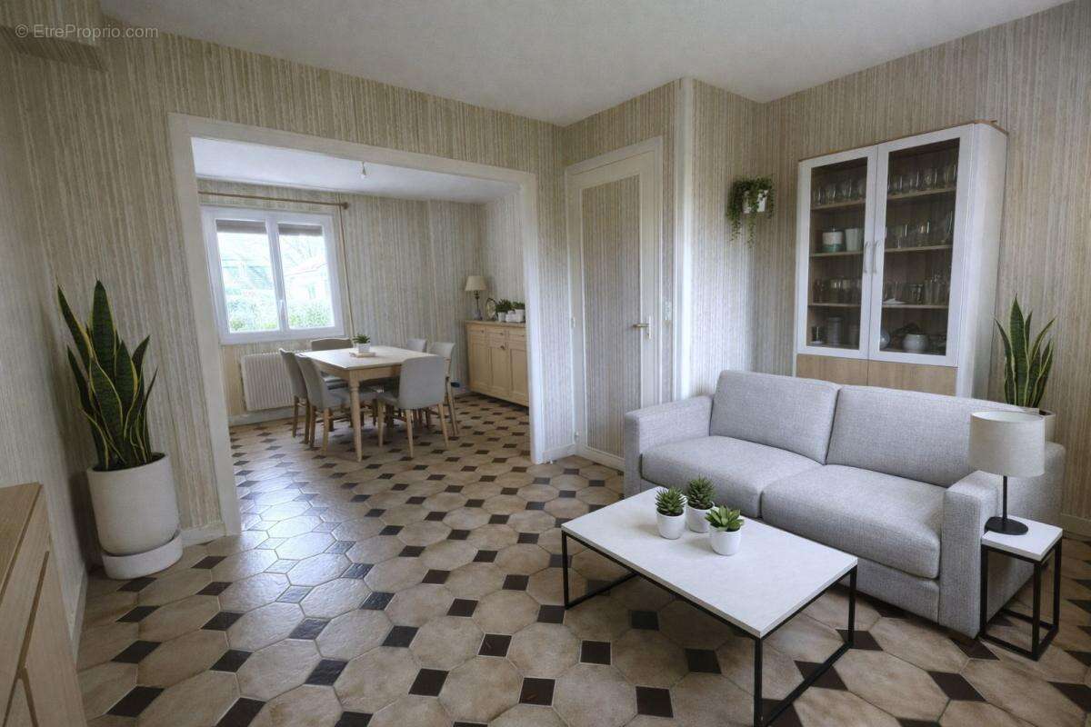 Maison à AUNEUIL