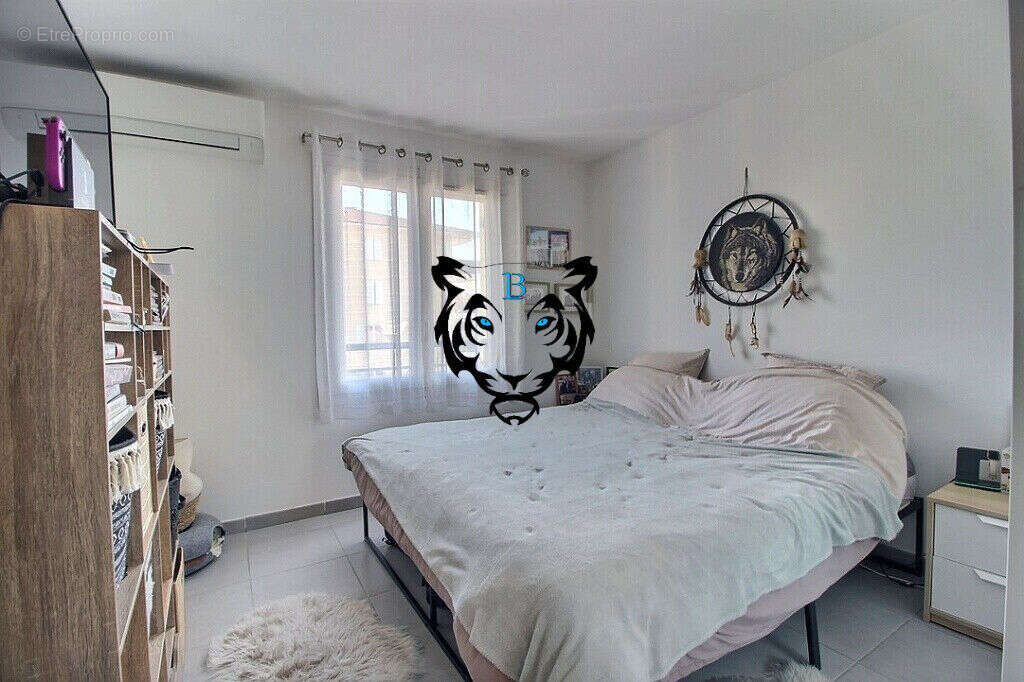 Appartement à LE MUY