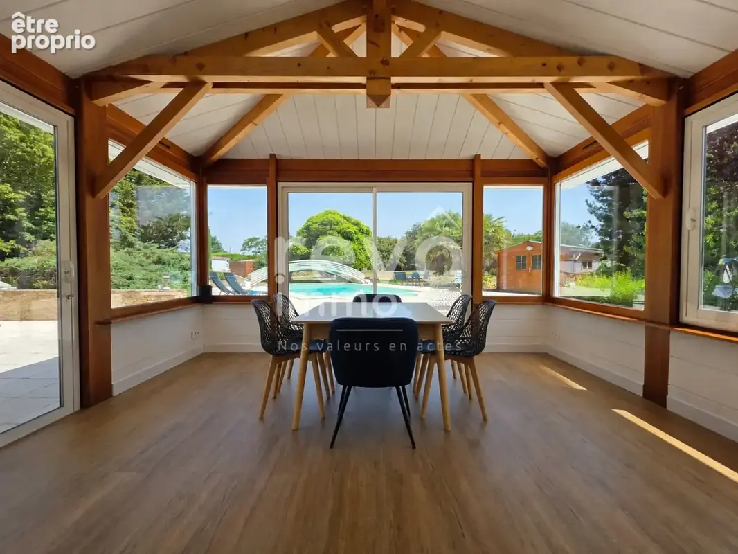 Propriété de charme avec piscine chauffée sur parcelle de + de 8000m² - photo 2