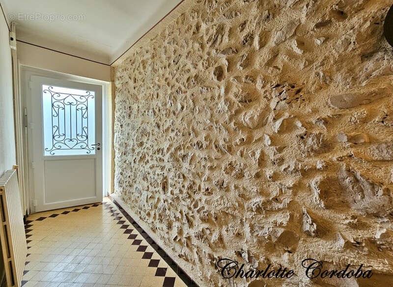 Maison à FEUGAROLLES