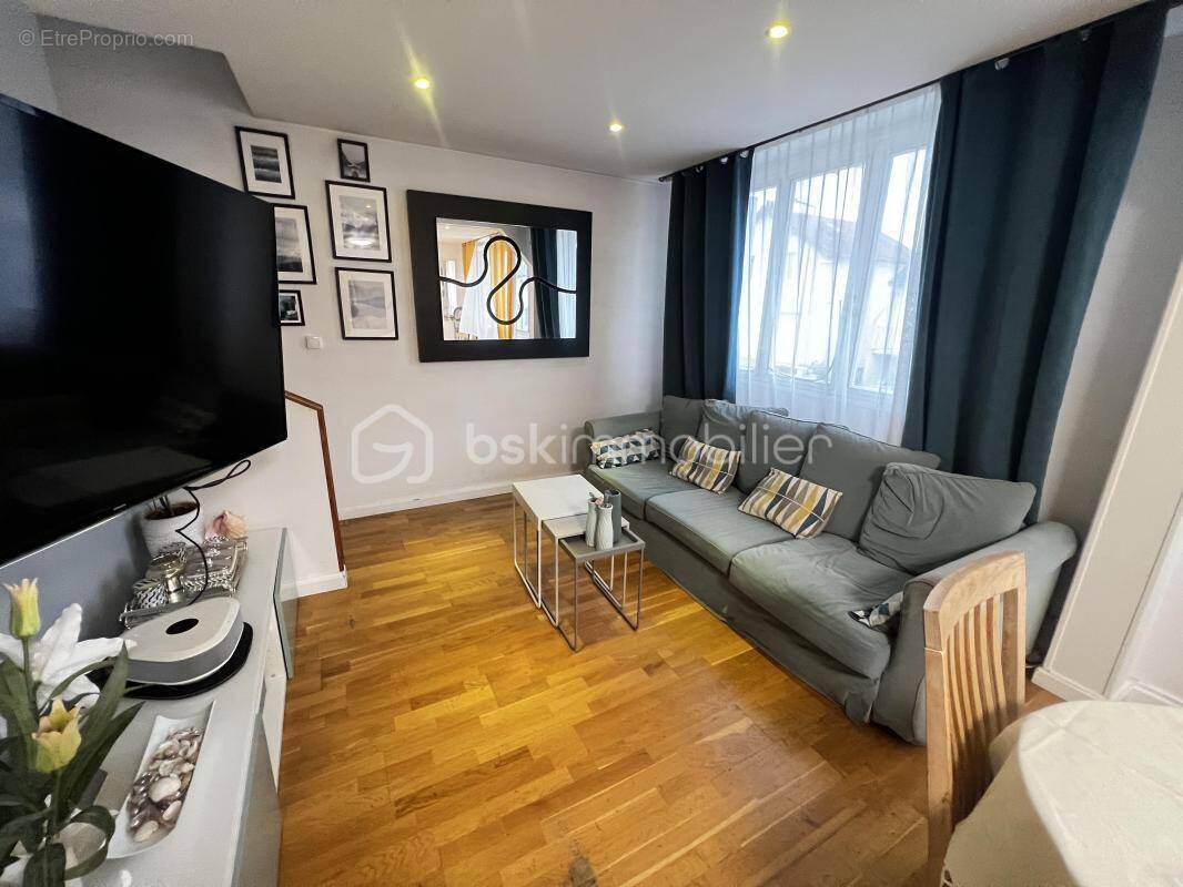 Maison à BONNEUIL-SUR-MARNE