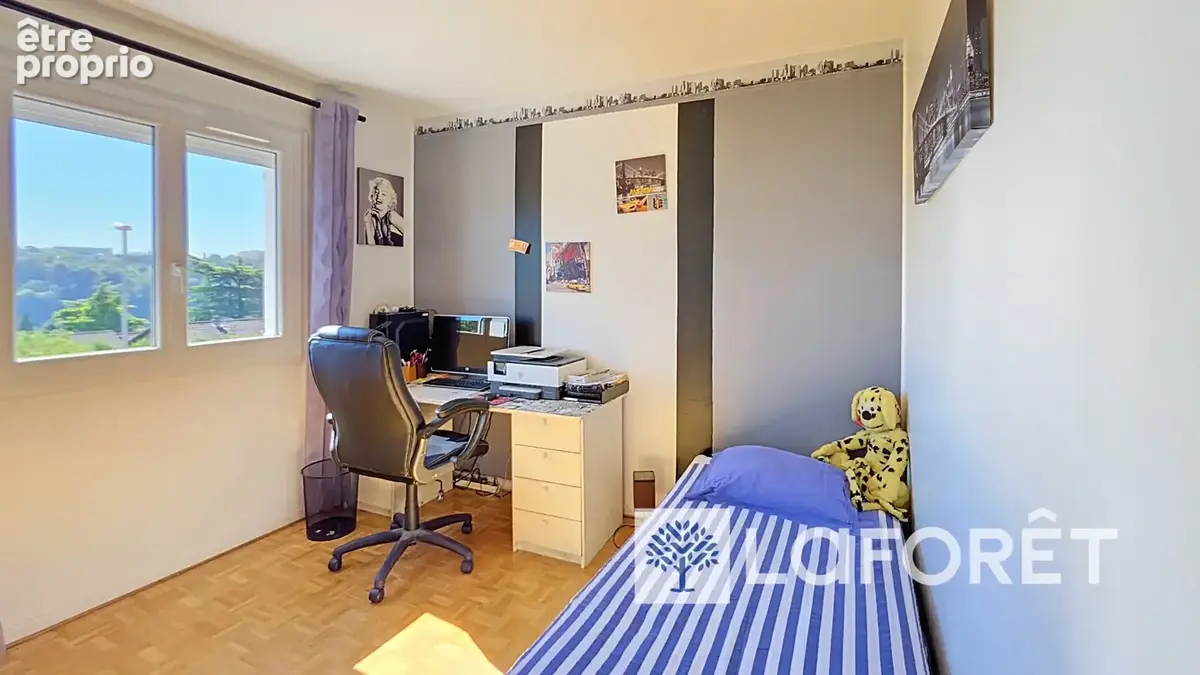 Maison familiale avec piscine, 4 chambres et sous-sol Lyon 9e / Saint-Rambert - photo 10