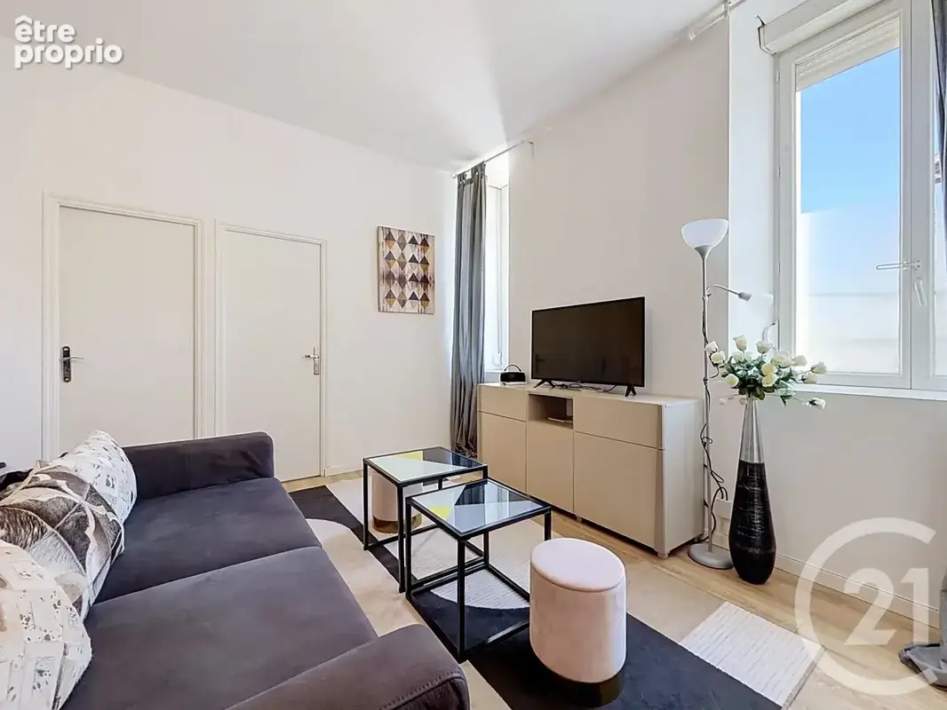 Appartement 5 pièces 90 m² à vendre à Reims (51100) - photo 2