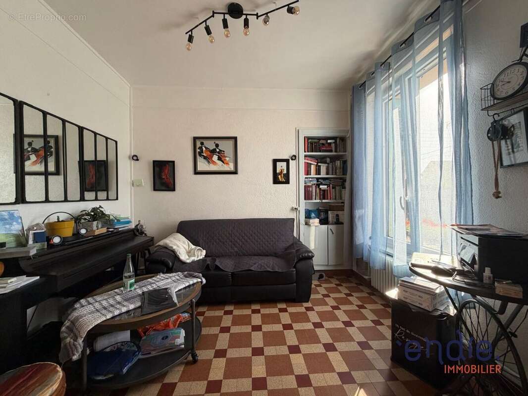 Maison à MONTLUCON