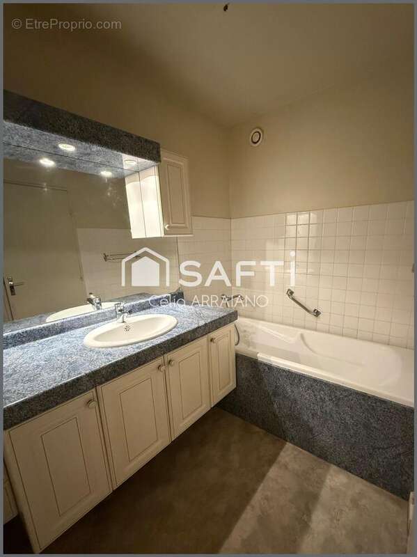 Appartement 68 m² à La Mouille  - photo 7