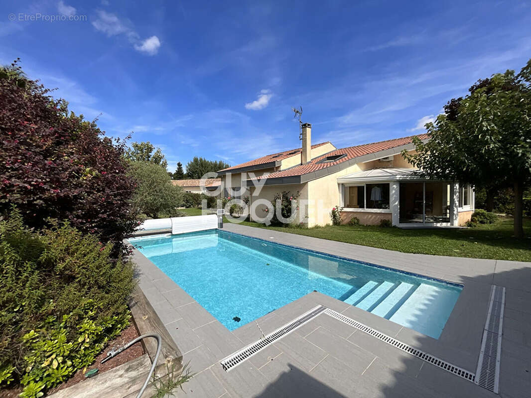 Maison à LABARTHE-SUR-LEZE