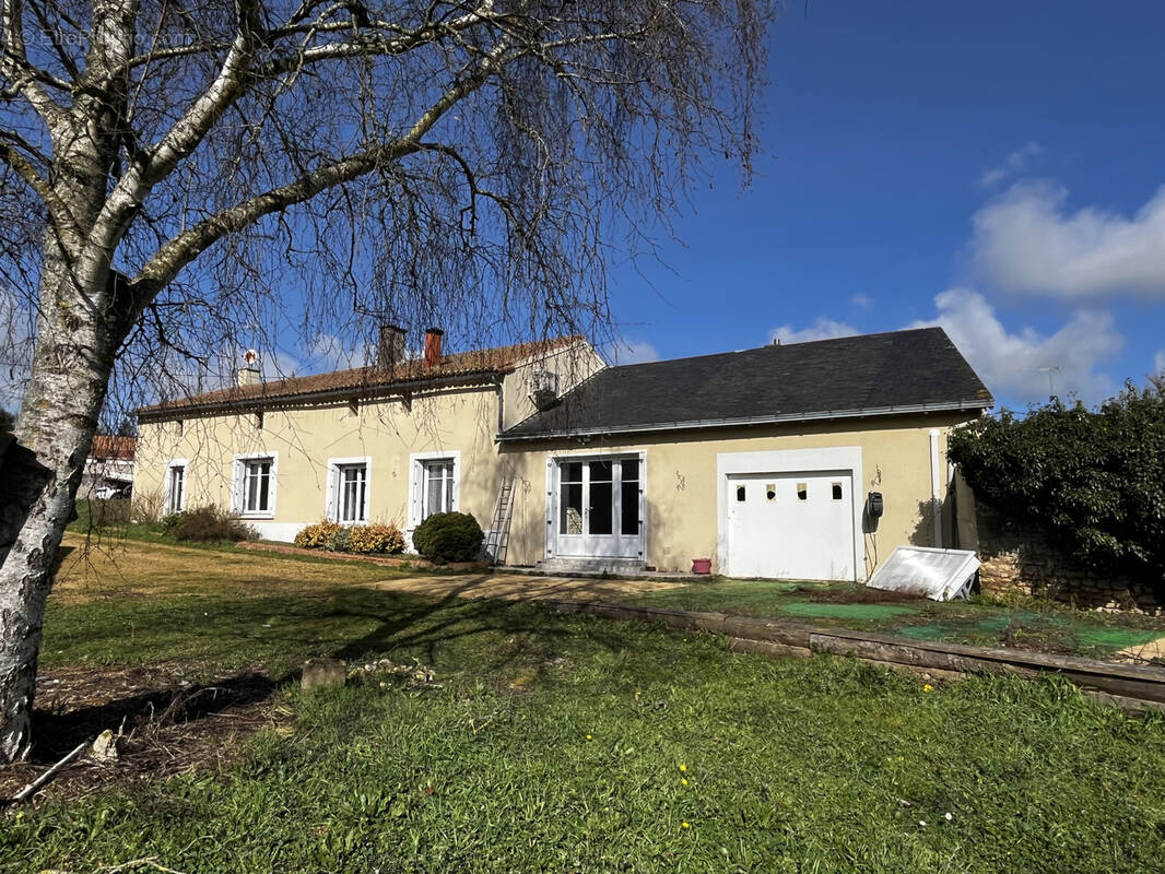 Maison à LA CHAUSSEE