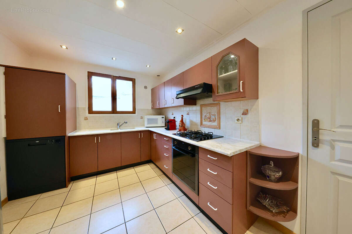 Maison à CORBEIL-ESSONNES