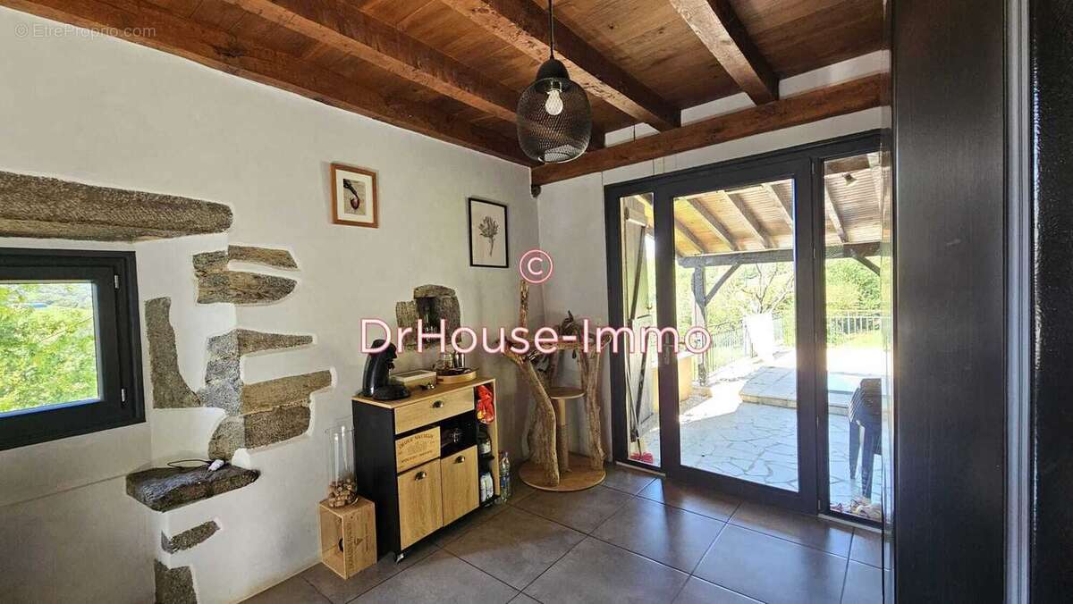 Maison à SAINT-CERE