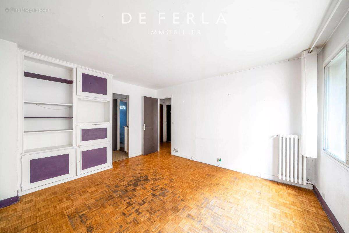 Appartement à PARIS-14E
