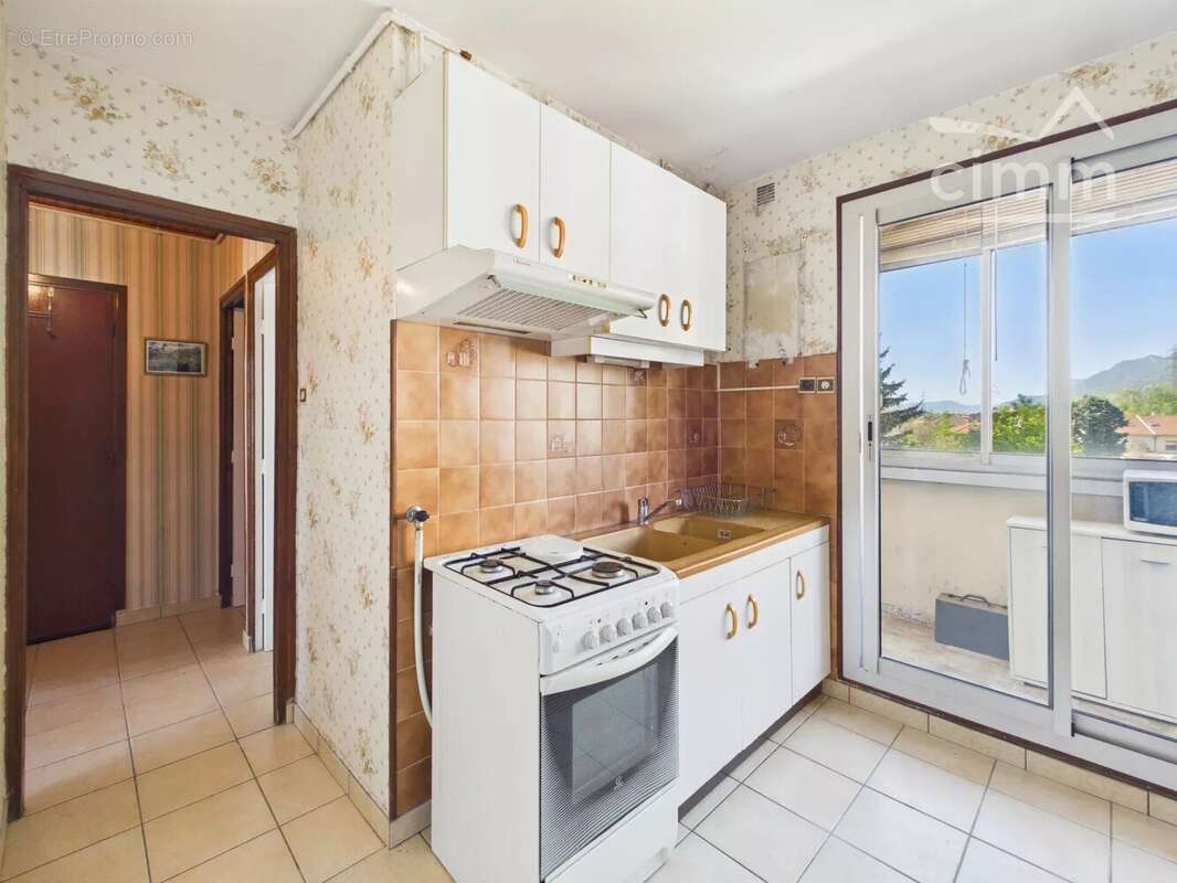 Appartement à FONTAINE