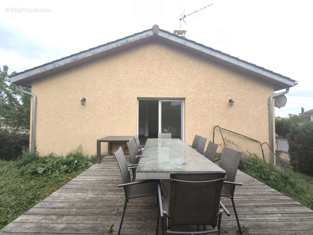 Maison à MONTAGNY