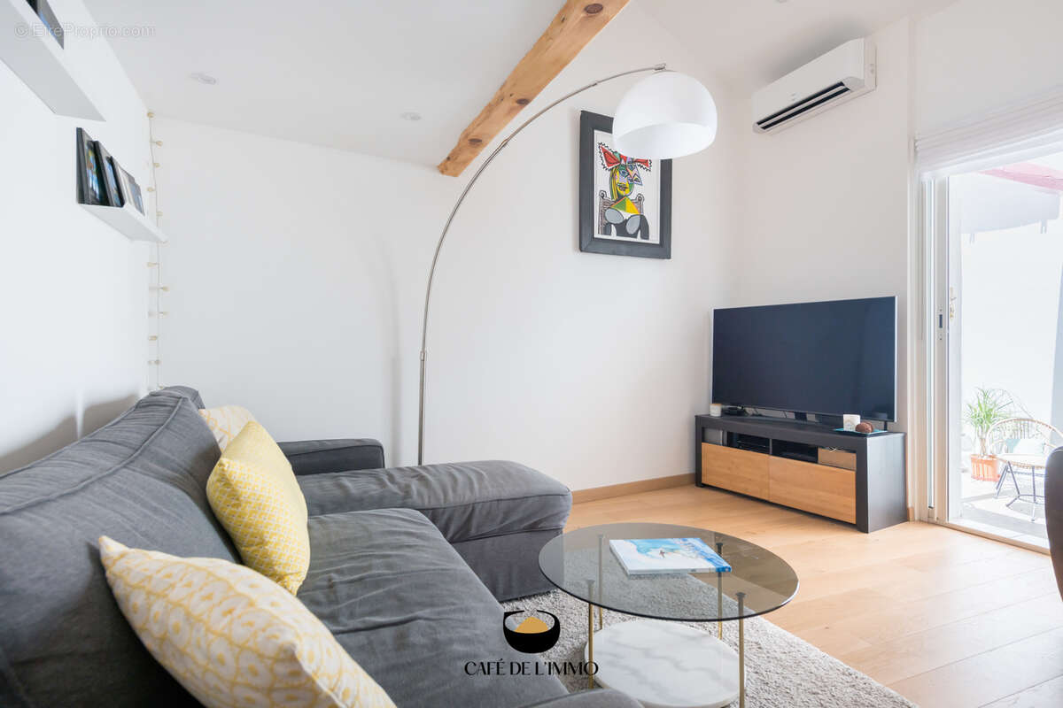 Appartement à MARSEILLE-6E