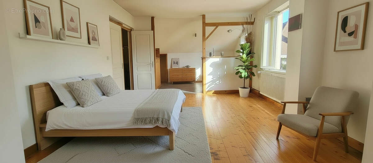 Maison à BOURGOIN-JALLIEU