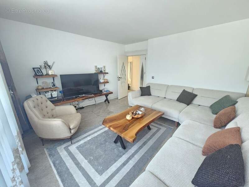Appartement à SAINT-MICHEL-SUR-ORGE